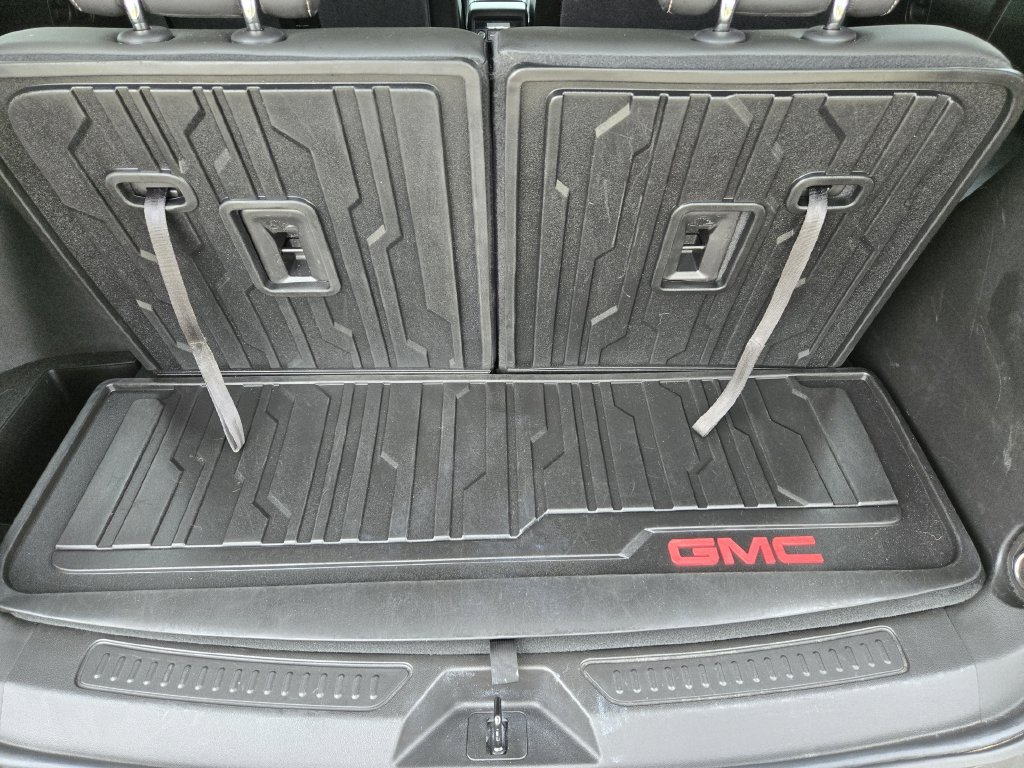 Used 2023 GMC Acadia SLT w/ Preferred Package AWD/4WD image 28