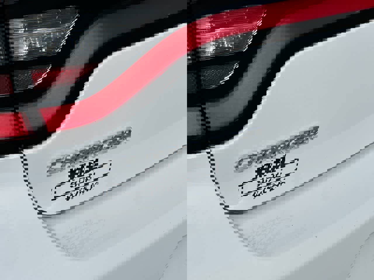 Used 2020 Dodge Charger SXT w/ Leather Interior Group image 18