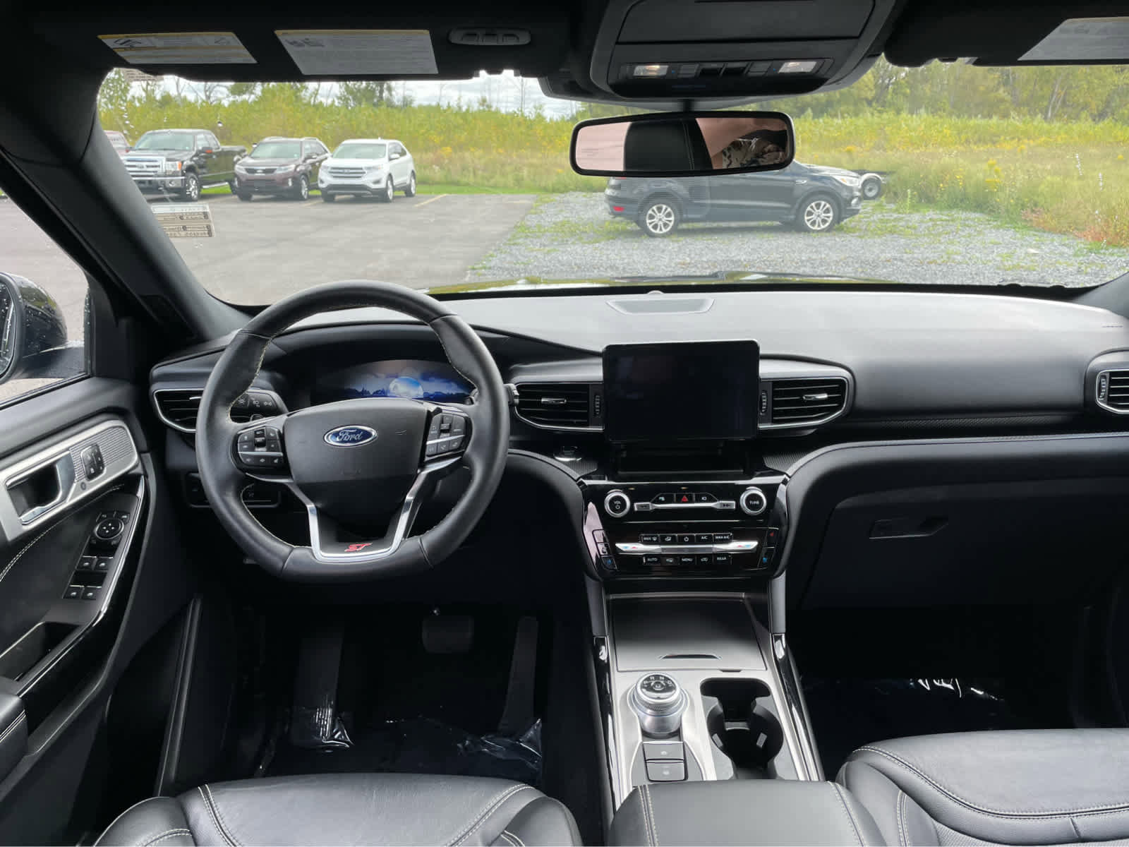 Used 2023 Ford Explorer ST w/ Equipment Group 401A image 16