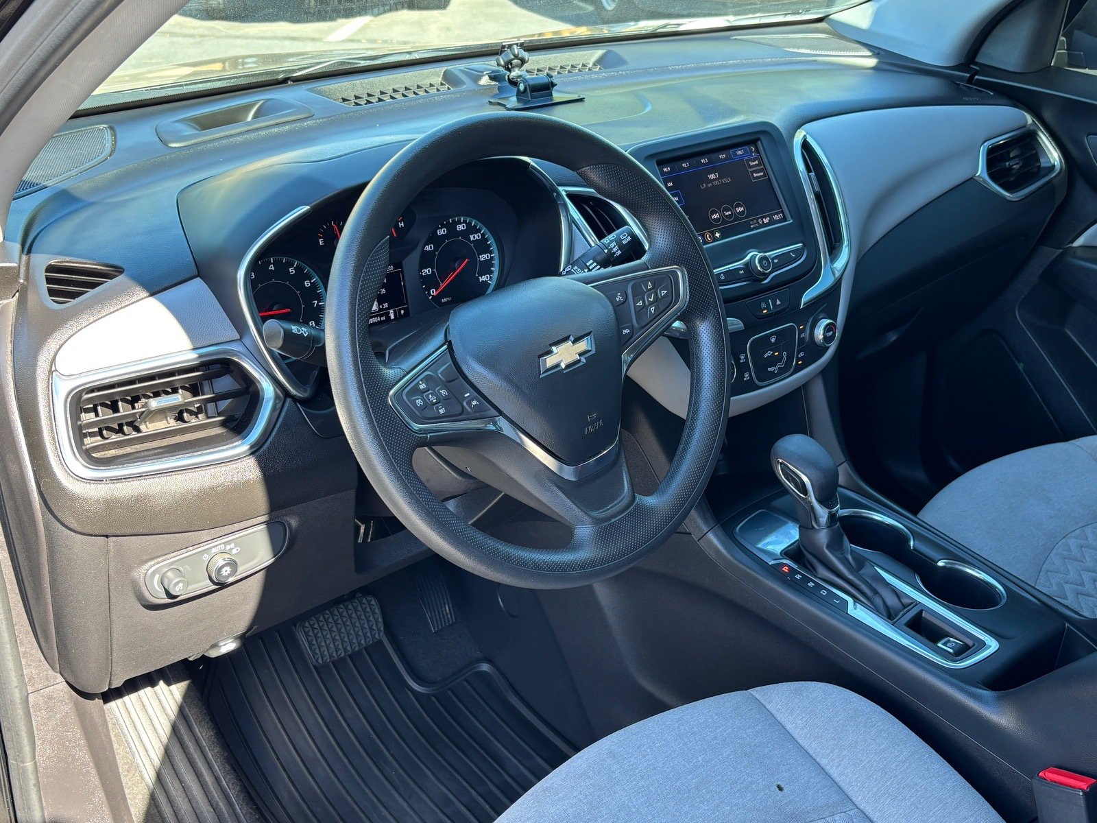 Used 2024 Chevrolet Equinox LS w/ Midnight Edition FWD image 20