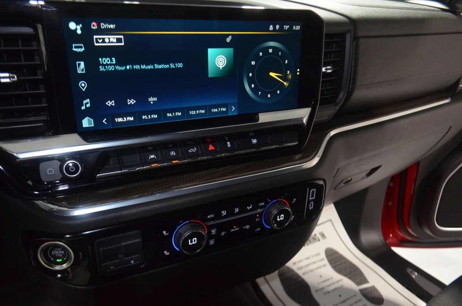 Used 2025 Chevrolet Silverado 1500 LT image 23