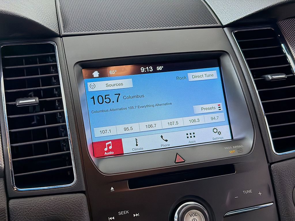 Used 2016 Ford Taurus SHO image 30