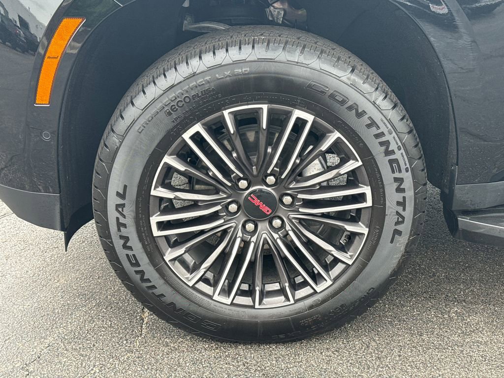 Certified 2026 GMC Yukon Elevation w/ Elevation Premium Package AWD/4WD image 13