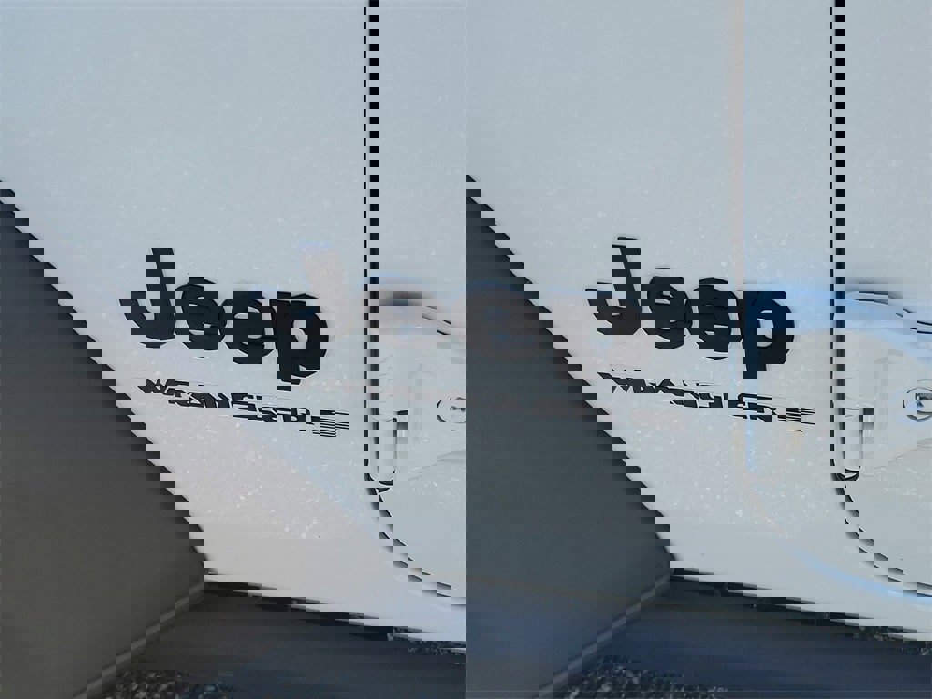 Used 2023 Jeep Wrangler Willys image 29