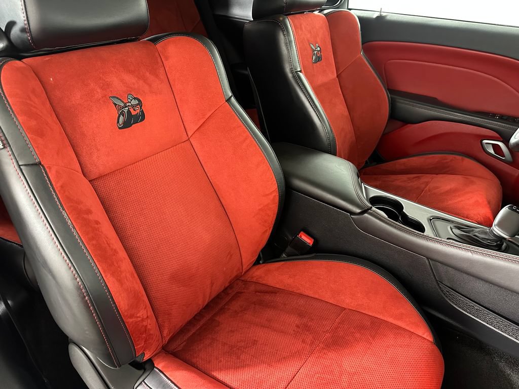 Used 2015 Dodge Challenger R/T Scat Pack RWD image 30