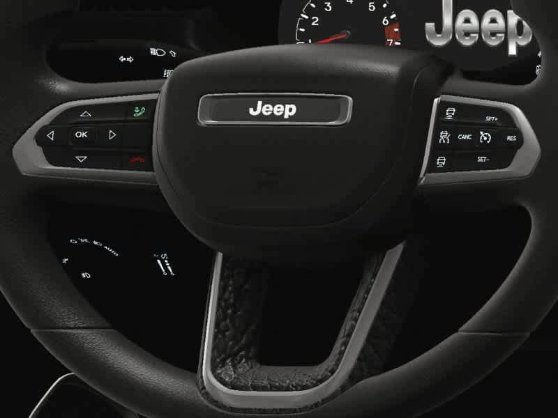 Used 2025 Jeep Compass Latitude w/ Sun & Sound Group AWD/4WD image 32