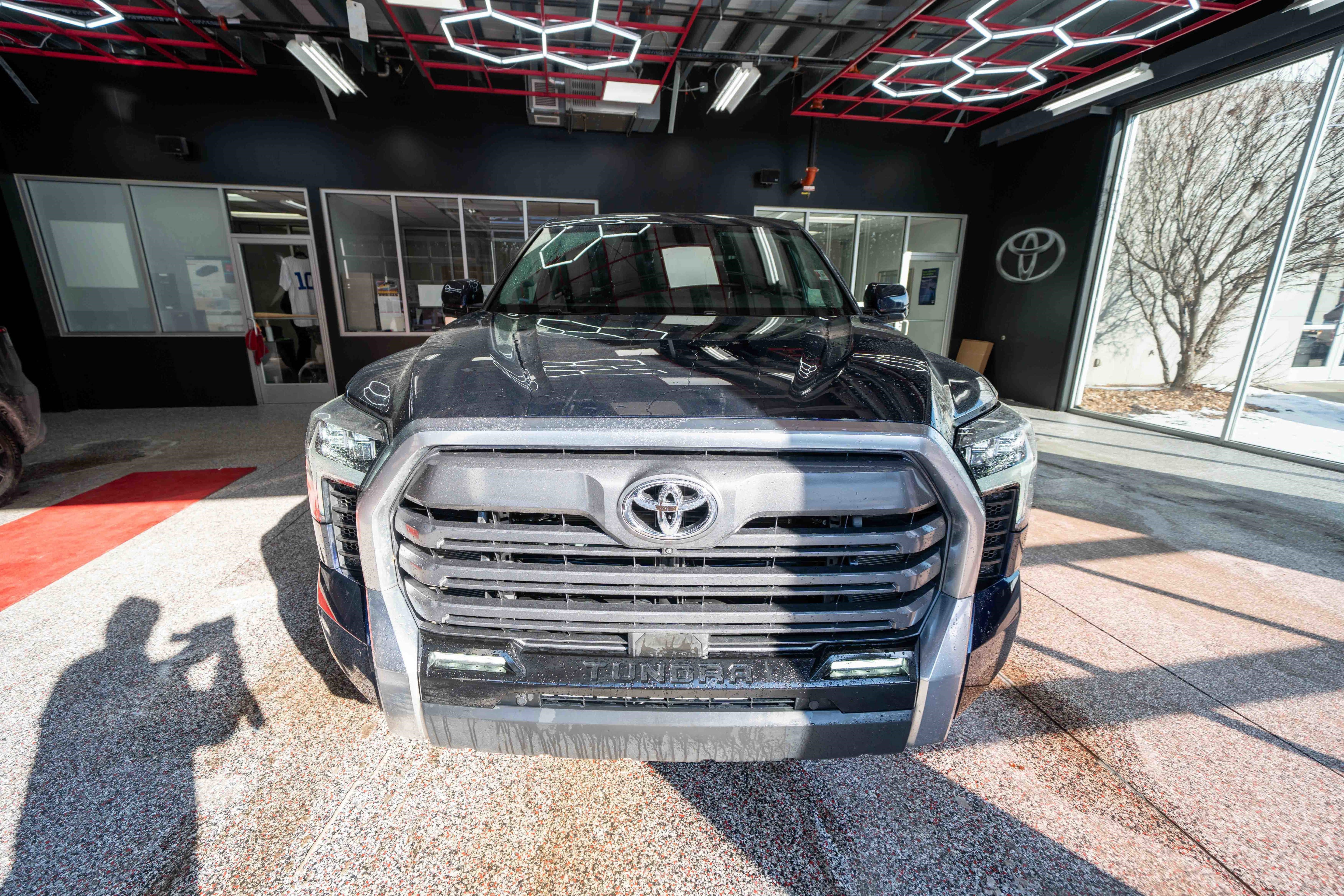 Used 2023 Toyota Tundra Limited image 6