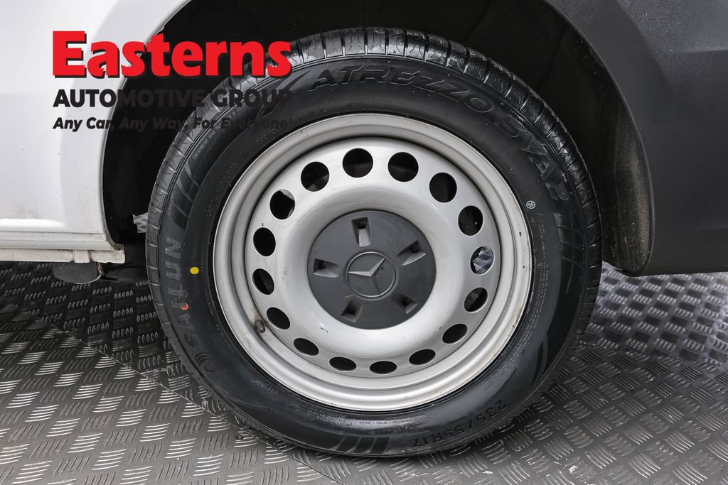 Used 2023 Mercedes-Benz Metris image 8