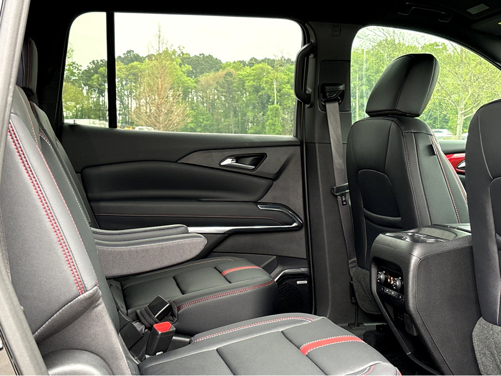 Used 2026 Chevrolet Traverse RS image 10