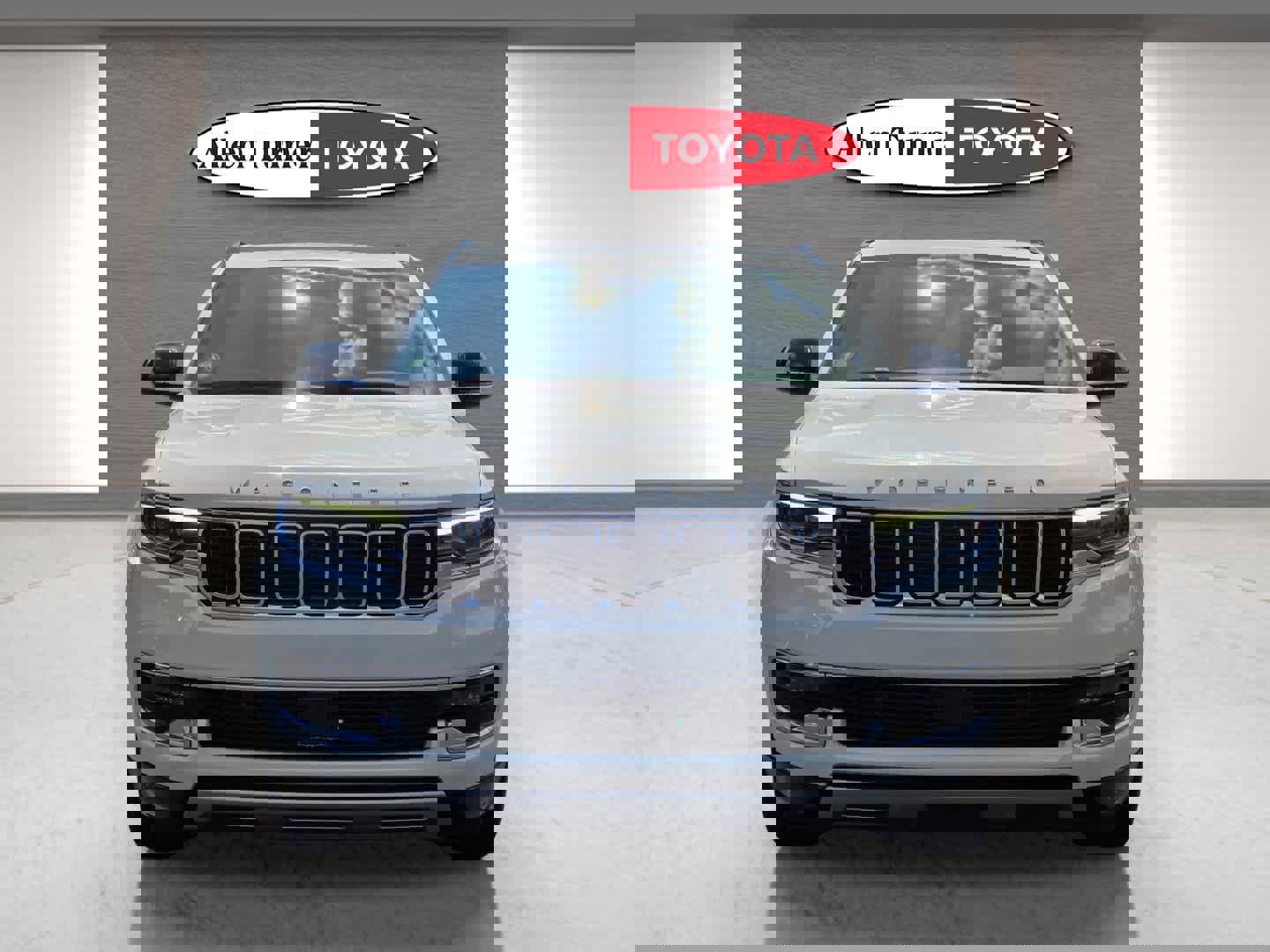 Used 2024 Jeep Wagoneer L Series II image 4