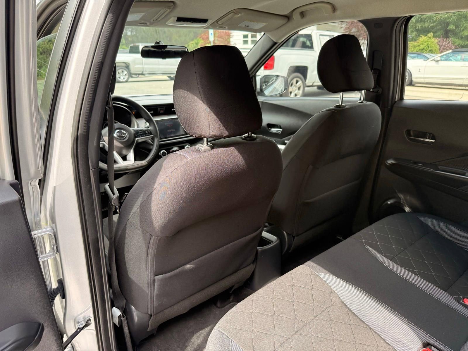 Used 2019 Nissan Kicks SV FWD image 29