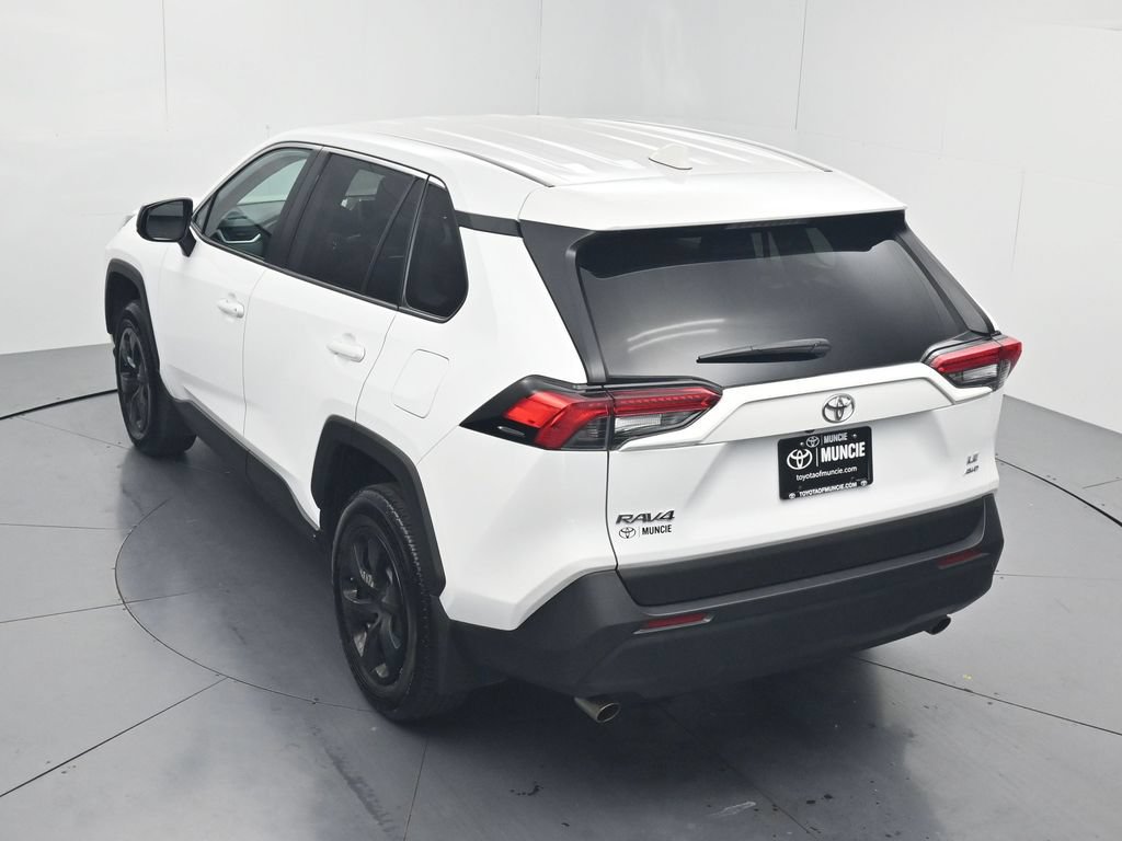 Used 2024 Toyota RAV4 LE AWD/4WD image 49