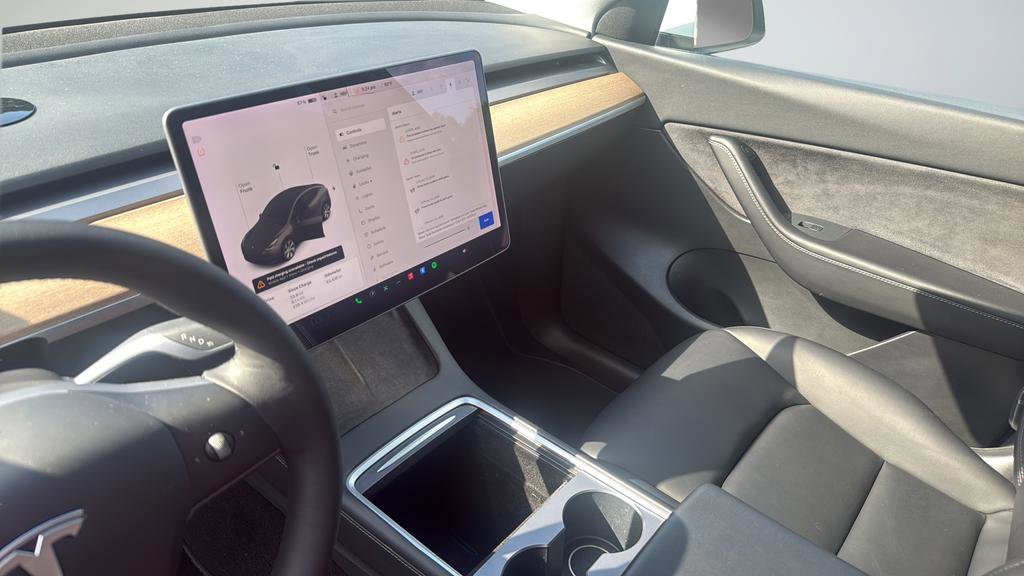 Used 2021 Tesla Model Y 2WD image 13