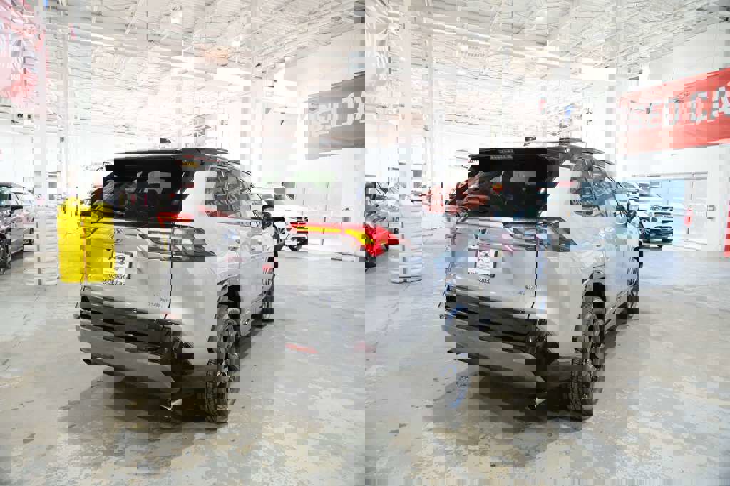 Used 2021 Toyota RAV4 XSE image 11