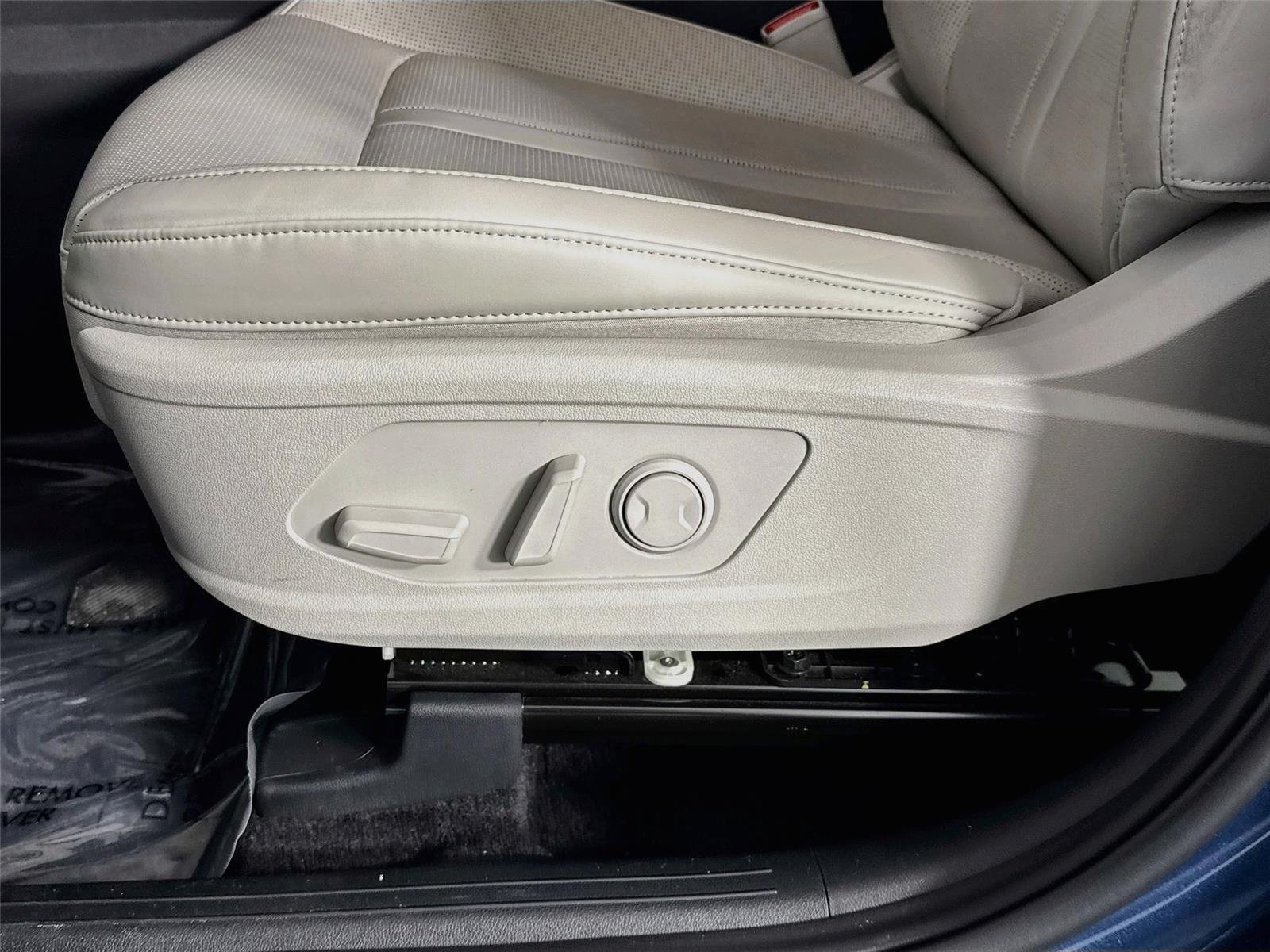 Used 2025 Kia Sorento EX FWD image 21