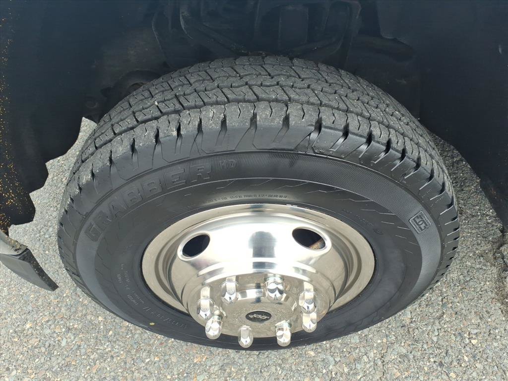Used 2019 GMC Sierra 3500 4x4 Crew Cab w/ Sierra Convenience Package image 8