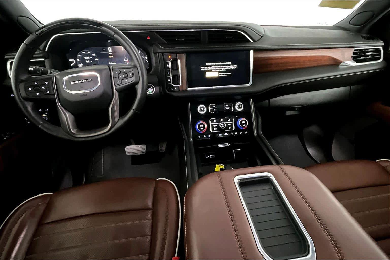 Used 2024 GMC Yukon Denali Ultimate image 16