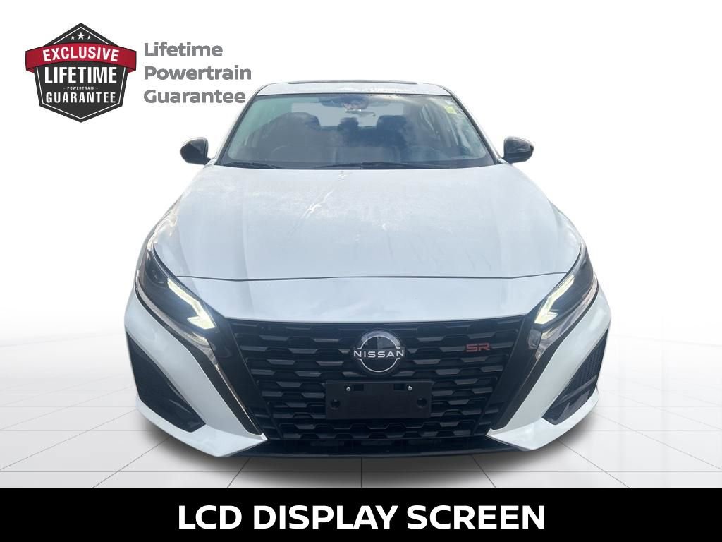 Certified 2023 Nissan Altima 2.0 SR image 9