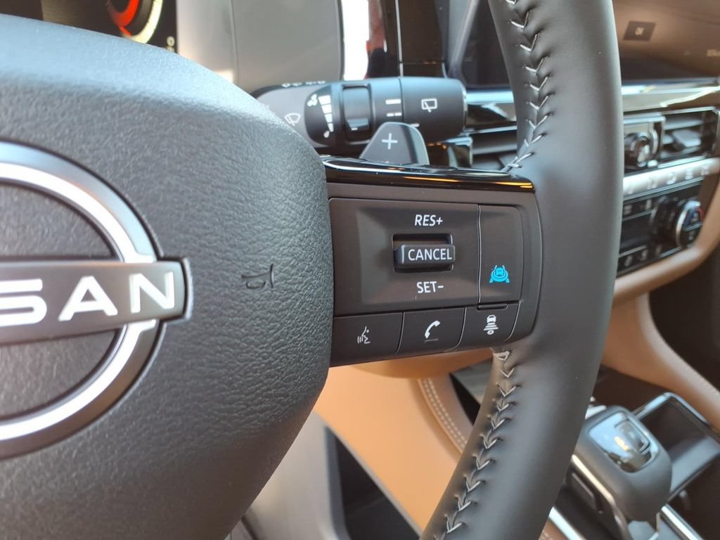 New 2026 Nissan Pathfinder Platinum AWD/4WD image 11