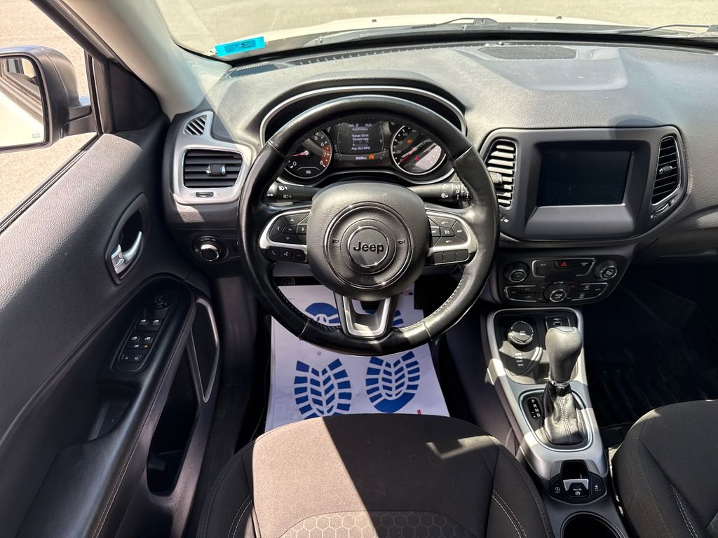 Used 2021 Jeep Compass Sport w/ Cold Weather Group AWD/4WD image 15