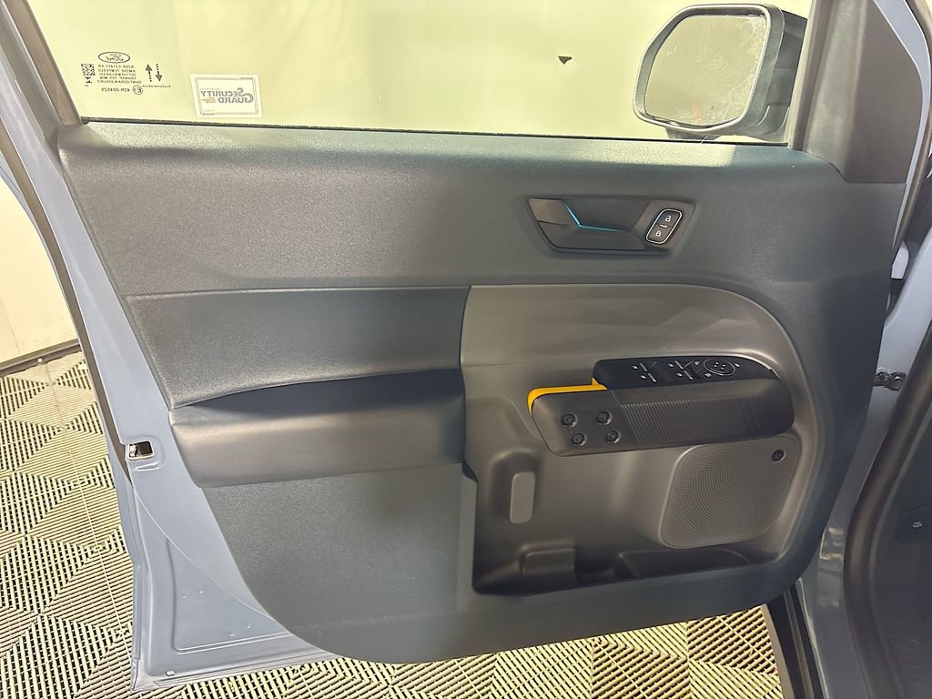 Used 2025 Ford Maverick Tremor image 10