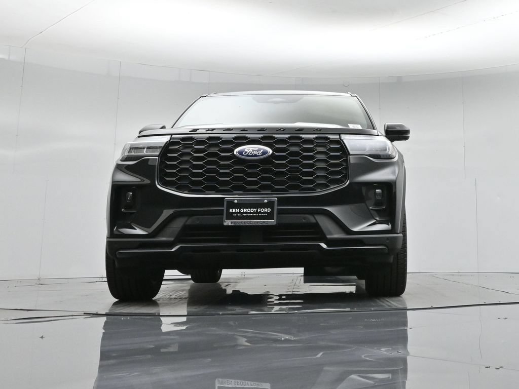 New 2026 Ford Explorer ST-Line w/ ST-Line Street Pack RWD image 49