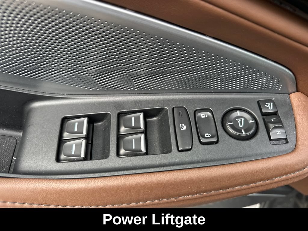 Used 2025 Acura MDX w/ Technology Package AWD/4WD image 16