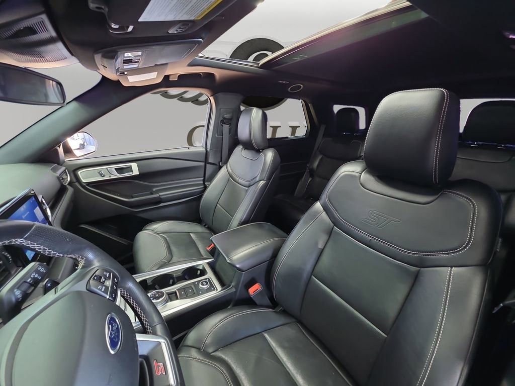 Used 2020 Ford Explorer ST image 10