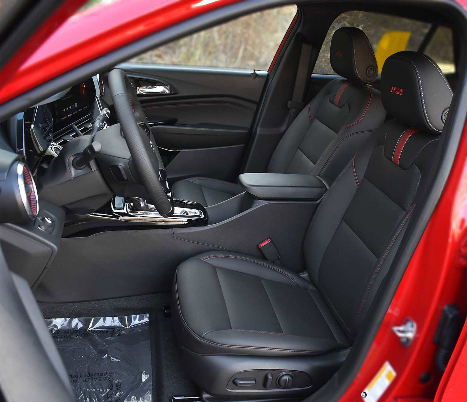 New 2026 Chevrolet Trax RS w/ Driver Confidence Package image 9