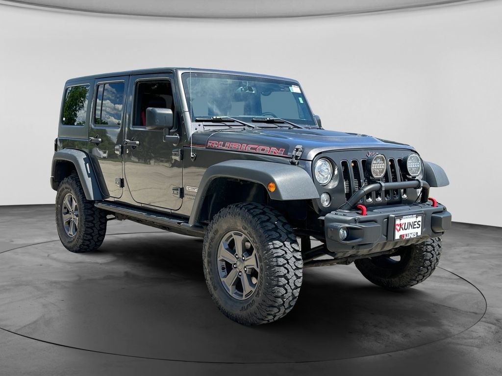 Used 2018 Jeep Wrangler Unlimited Rubicon w/ Connectivity Group AWD/4WD image 1