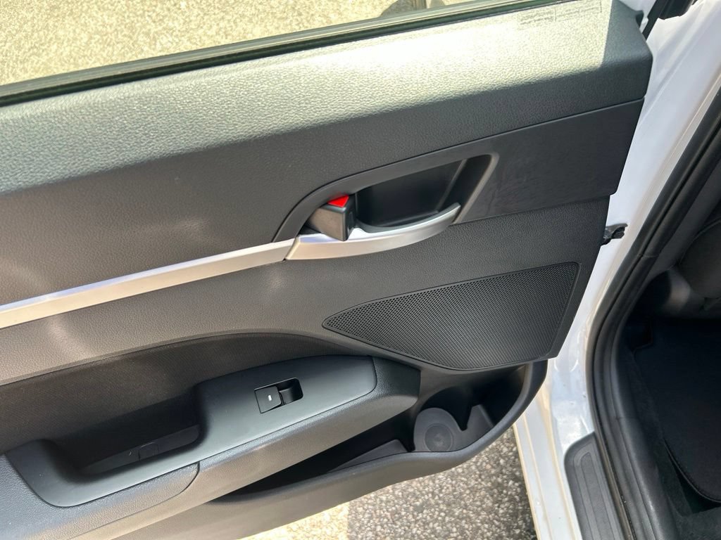 Used 2020 Hyundai Elantra Value Edition w/ Cargo Package (C1) FWD image 25