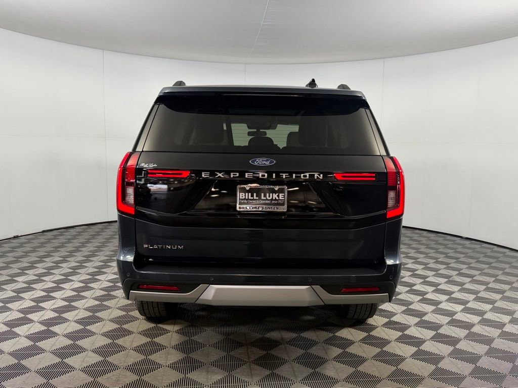 Used 2025 Ford Expedition Platinum w/ Driver's Package AWD/4WD image 7