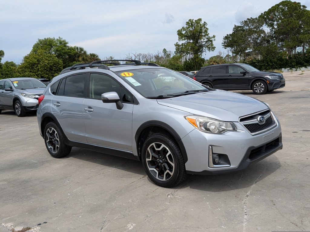 Used 2017 Subaru Crosstrek 2.0i Limited AWD/4WD image 2