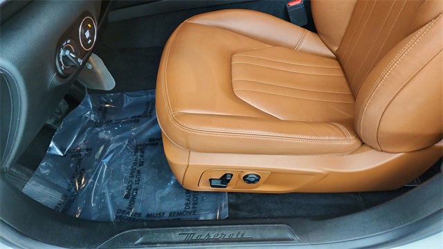 Used 2020 Maserati Levante S image 35