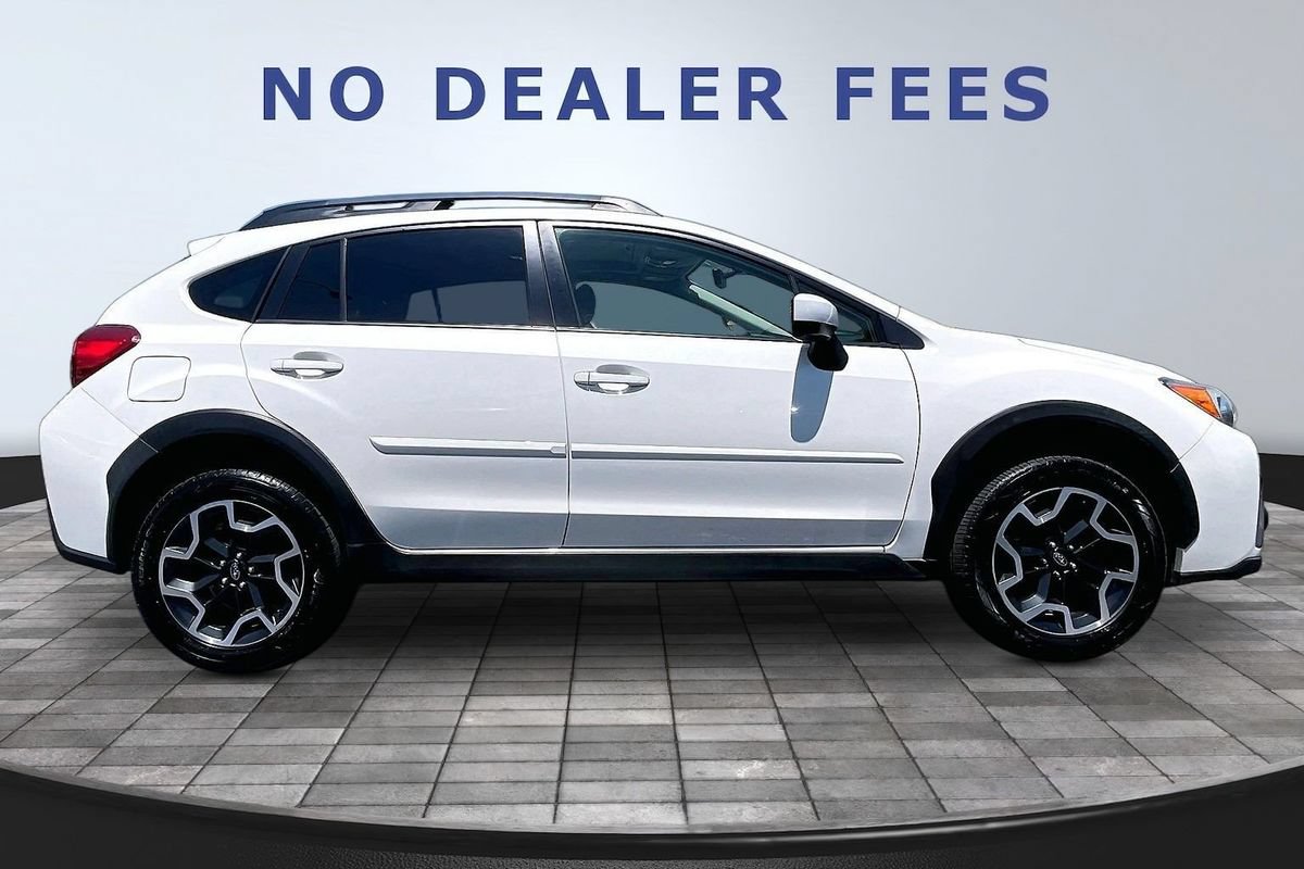 Used 2017 Subaru Crosstrek 2.0i Premium w/ Moonroof Package AWD/4WD image 31