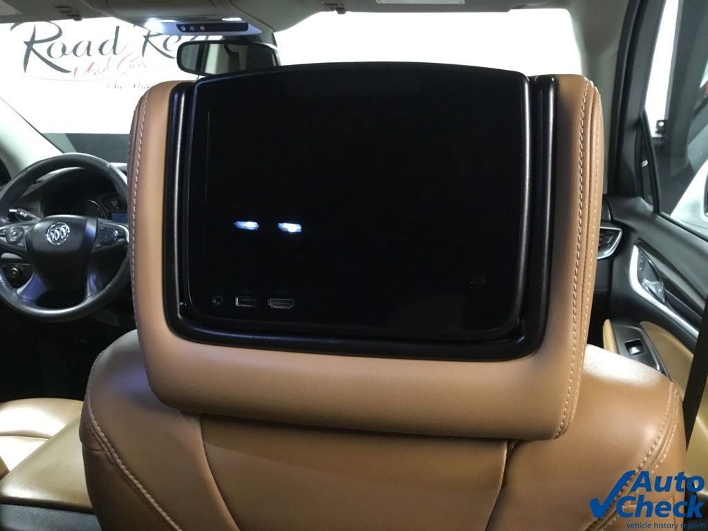 Used 2018 Buick Enclave Essence image 36