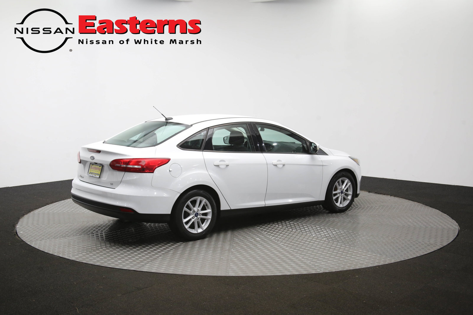 Used 2018 Ford Focus SE w/ Cold Weather Package FWD image 40