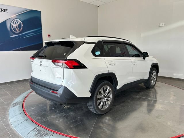 Certified 2021 Toyota RAV4 XLE Premium FWD image 6