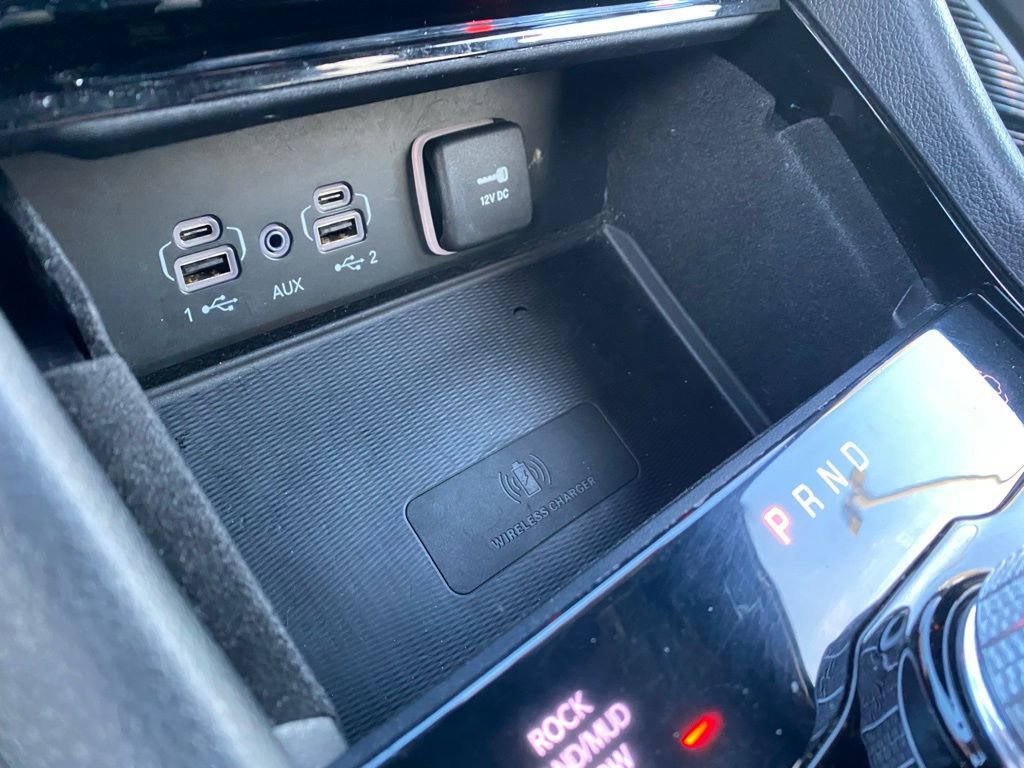 Used 2022 Jeep Grand Cherokee Overland image 23