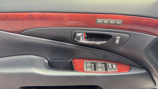 Used 2007 Lexus LS 460 RWD image 20
