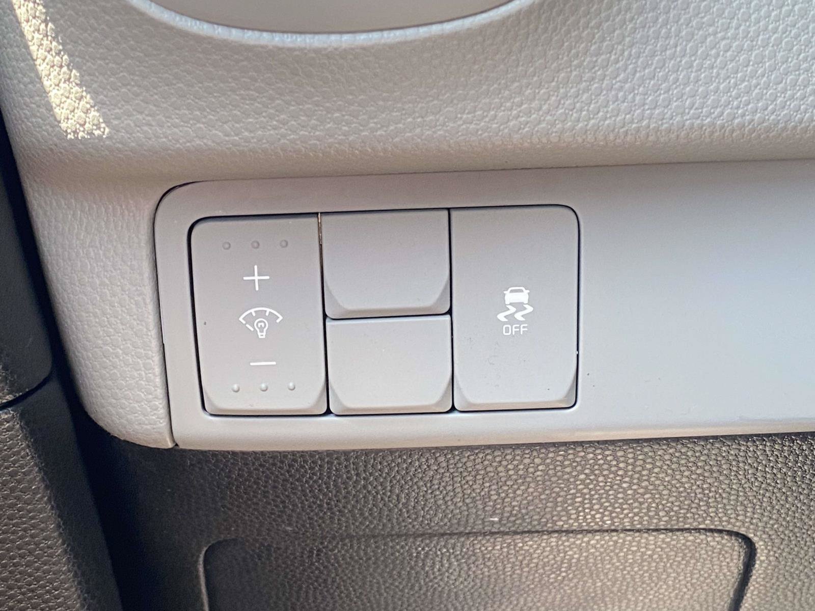 Used 2016 Kia Soul FWD image 18