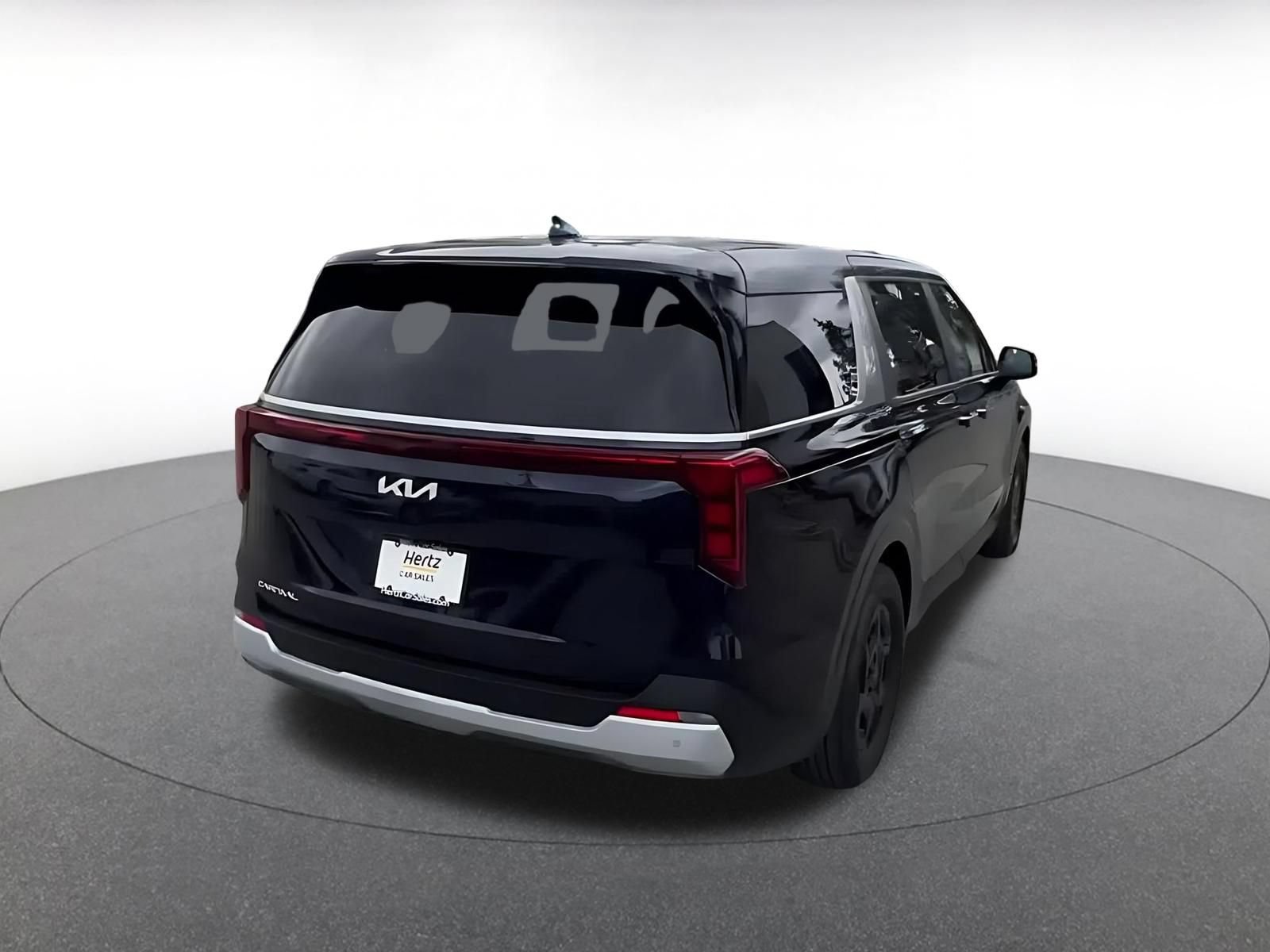 Used 2026 Kia Carnival FWD image 14