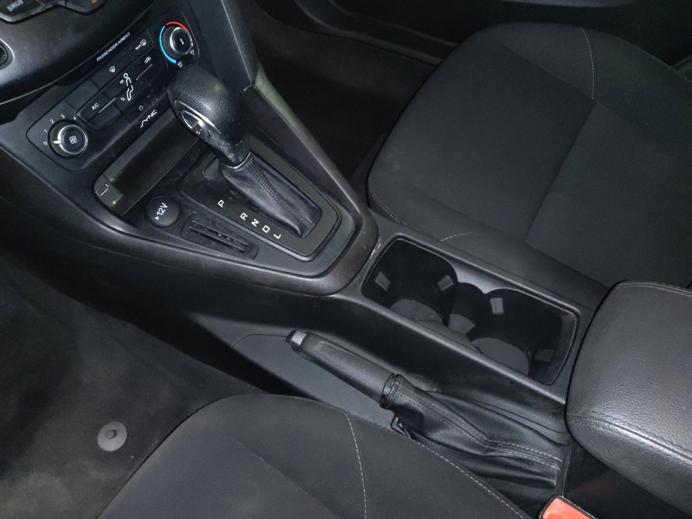 Used 2018 Ford Focus SE FWD image 26