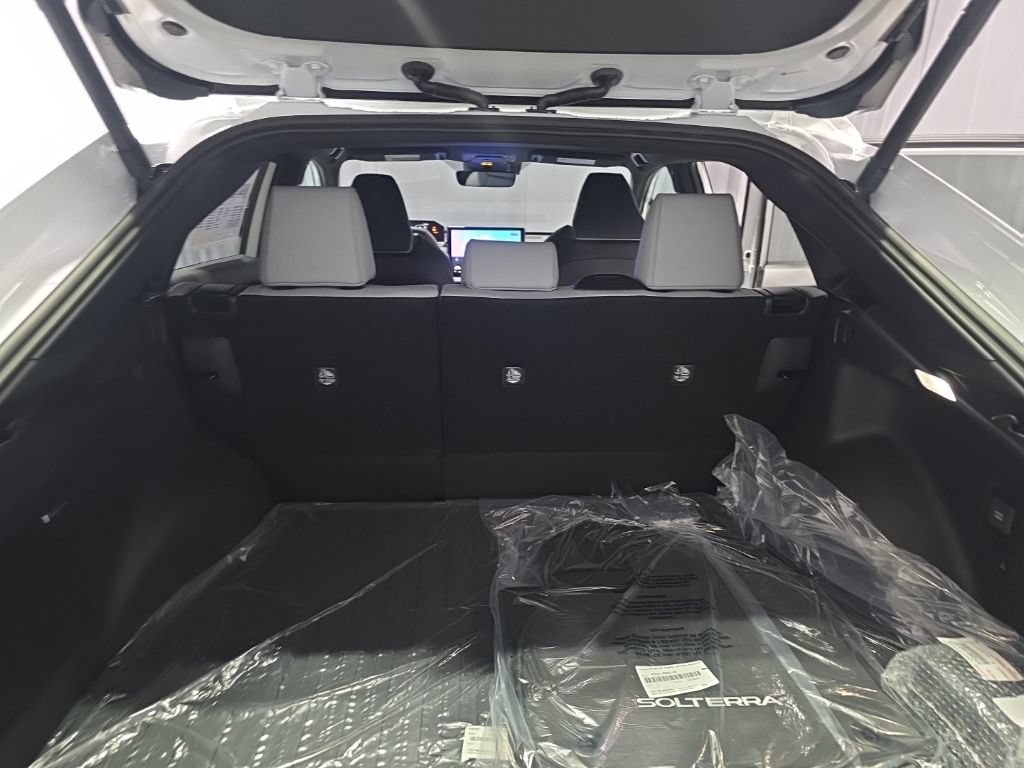 New 2026 Subaru Solterra w/ Limited Package AWD/4WD image 7