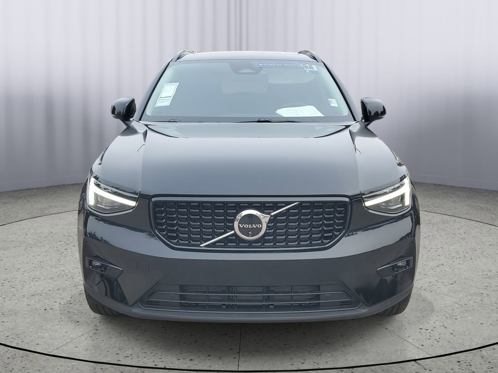 Certified 2026 Volvo XC40 B4 Plus w/ Protection Package Premier image 9