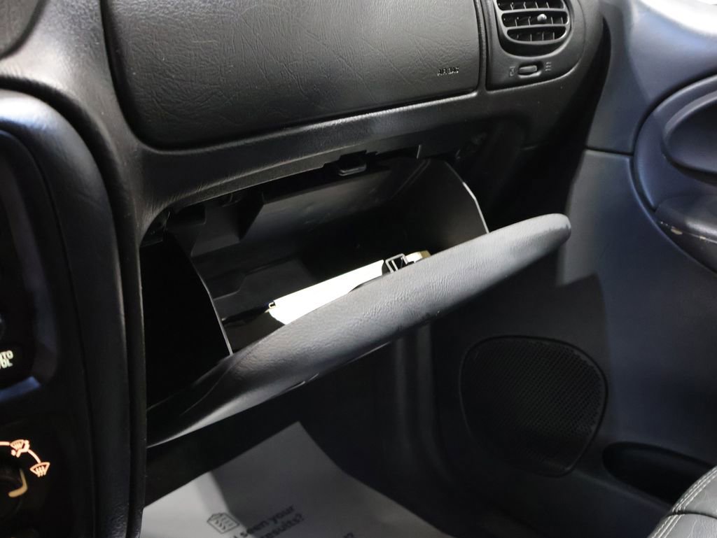 Used 2005 Chevrolet TrailBlazer LS w/ LS Preferred Equipment Group image 26