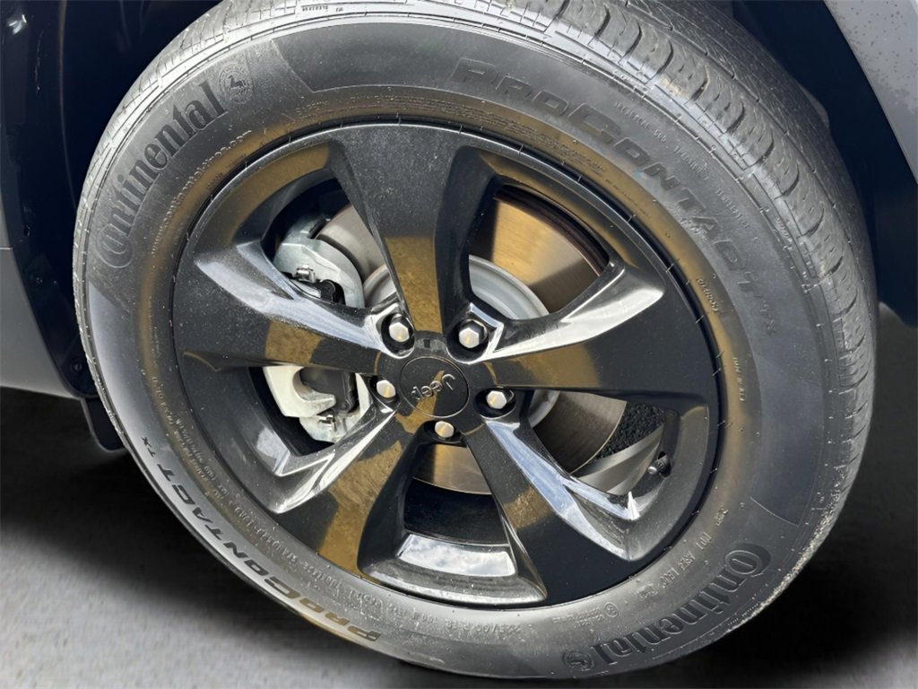 Certified 2021 Jeep Cherokee Latitude Plus image 27