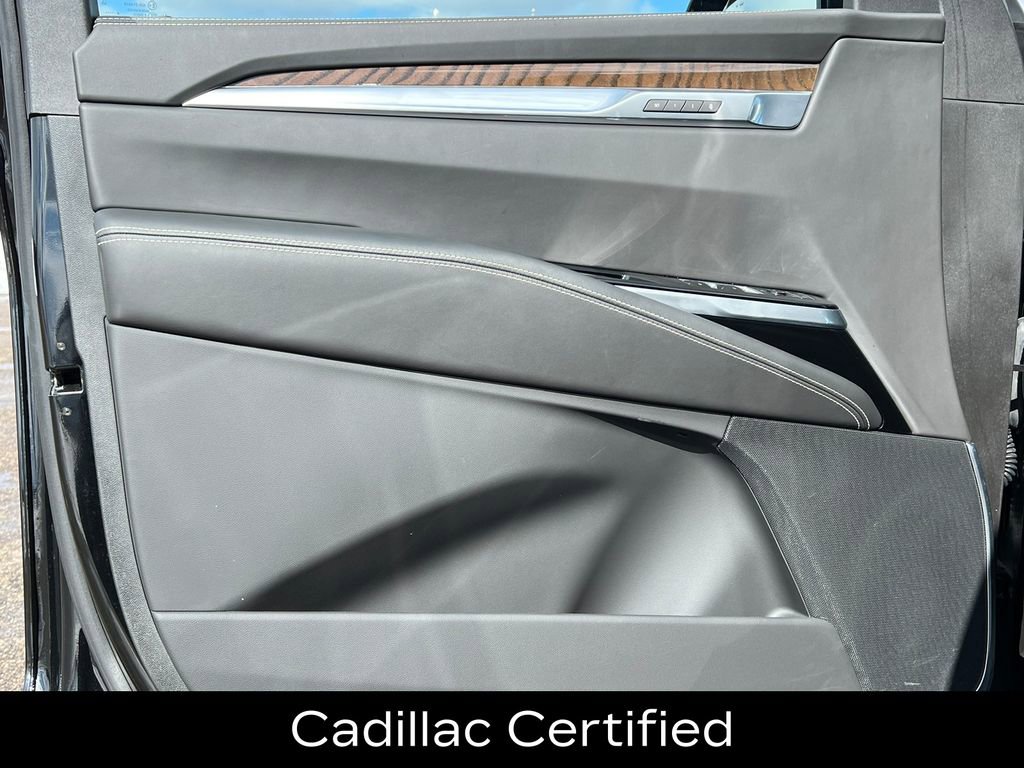 Certified 2025 Cadillac Escalade Sport Platinum w/ LPO, Floor Liner Package image 20