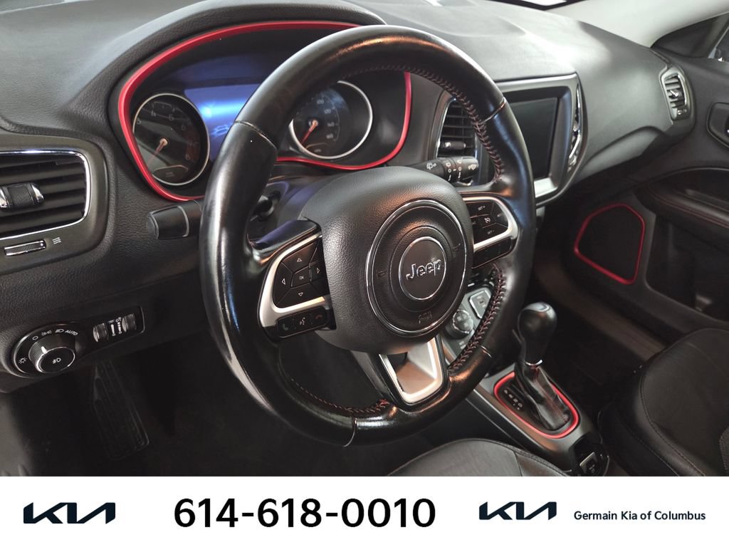 Used 2020 Jeep Compass Trailhawk AWD/4WD image 17