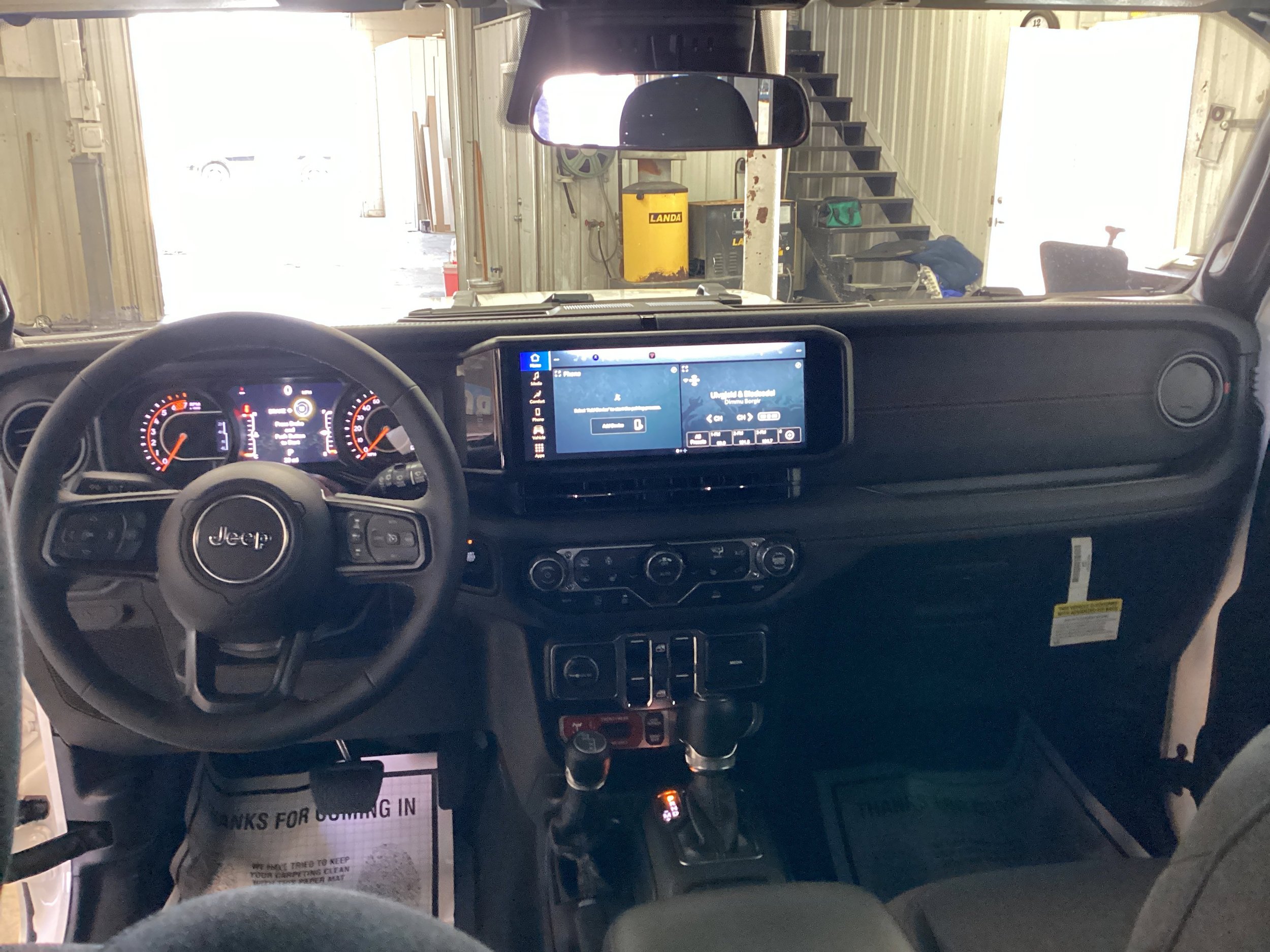 New 2026 Jeep Wrangler Unlimited Rubicon AWD/4WD image 14